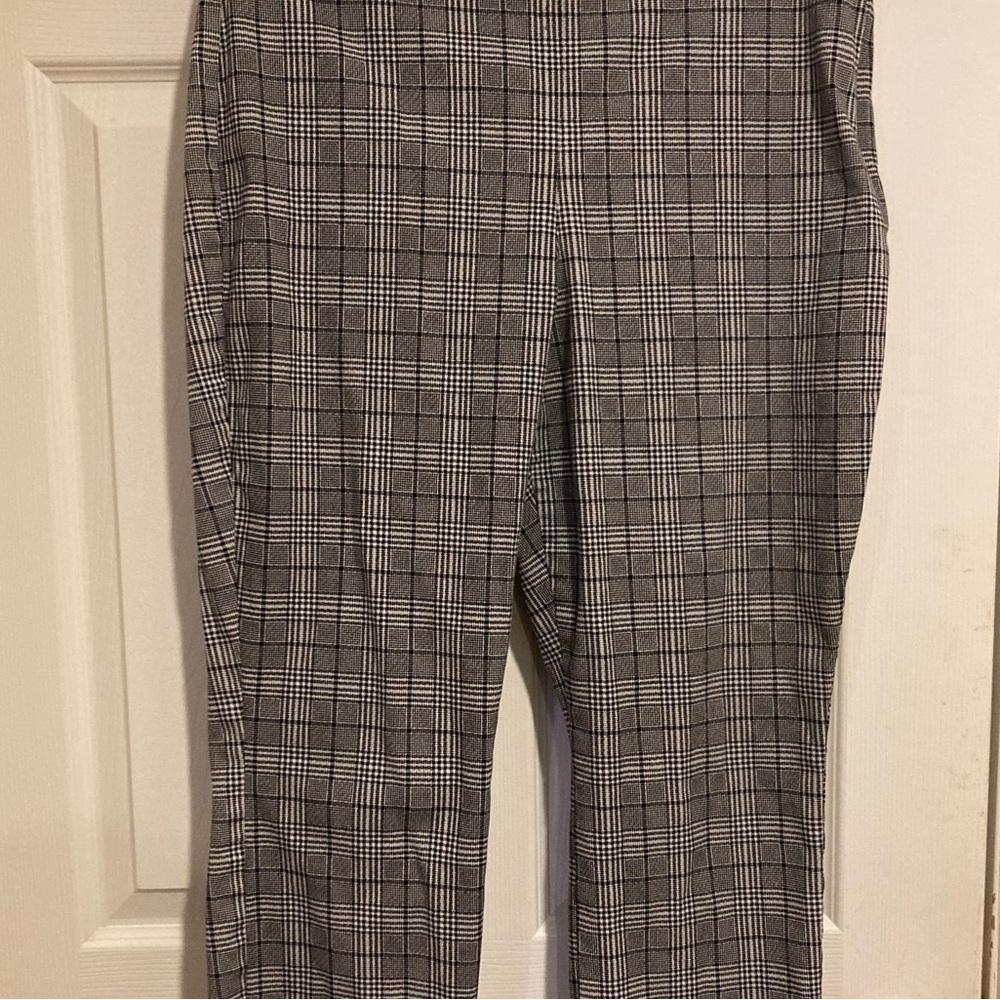 Old Navy Women’s Slacks Pants Black Plaid Sz. 14 - Picture 4 of 7